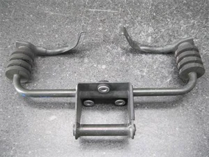 05 Suzuki V-Strom DL650 DL 650 Oil Cooler Mount 29G - Bild 1 von 3