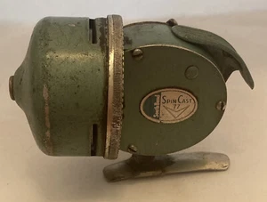 VINTAGE South Bend Spin Cast 77 Casting Reel USA Made - Picture 1 of 7