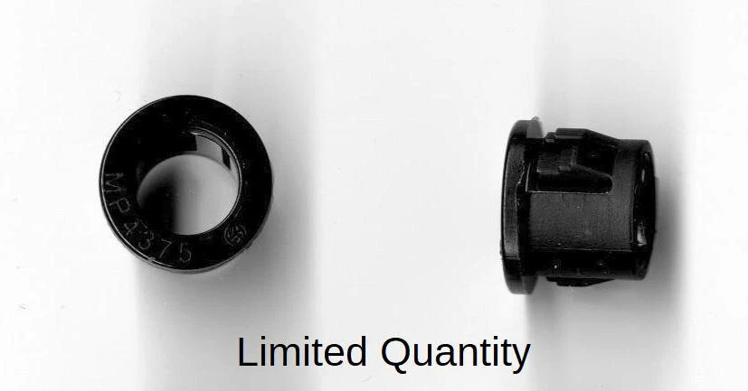 Volvo 240 242 244 245 1975-93 cerradura puerta perilla moldura anillos bisel --juego de 2-- NUEVO Foto 1 de 1