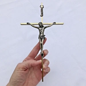 Vintage Kruzifix Wandkreuz 9" goldfarben Zinn Metall INRI katholisches Christentum - Bild 1 von 12