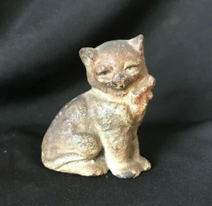 Vintage Cast Iron Cat Paperweight Paint Worn 2 3/4" - Picture 1 of 8