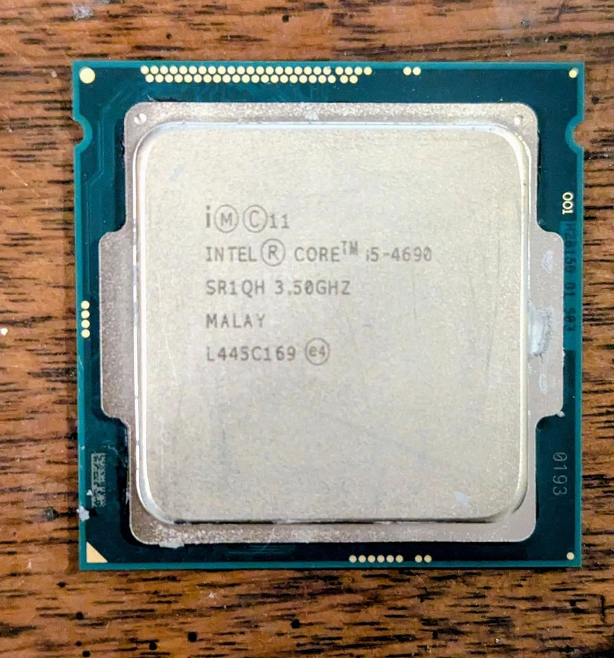 Intel Core i5‑4590 SR1QJ 3.3 GHz 4‑Core 4‑Thread LGA1150 CPU BX80646I54590 - Image 1 of 1