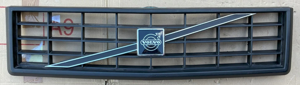 Grille de calandre noir pour Volvo 340 / 360  1985 - 19UnUne - Imagen 1 de 4