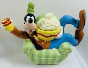 Disney Ceramic Goofy Teapot Popcorn  Comfy Chair  Beverage - Picture 1 of 7