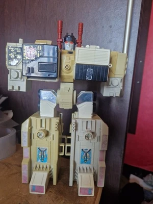 METROPLEX Transformers G1 Figure Hasbro 1985 11 Inch Vintage - Image 1 of 4