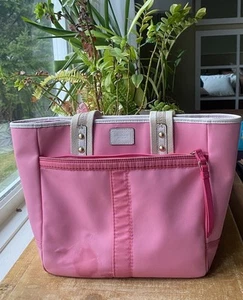 COACH HAMPTON SHOULDER TRAVEL TOTE BAG PINK CANVAS WHITE LEATHER TRIM ZIP - Picture 1 of 7