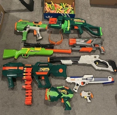 Used Lot of Nerf Guns and Ammo - Image 1 of 3