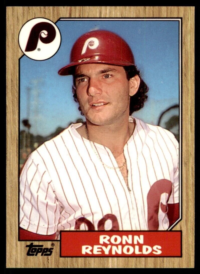 1987 Topps Tiffany Ronn Reynolds Baseball Cards #471 - Image 1 of 2