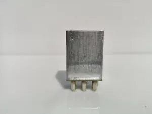 MÓDULO DE RELÉ ATENUADOR DE AIRE ACONDICIONADO MERCEDES SEC 500 W126 1979-84 GENUINO - Imagen 1 de 3