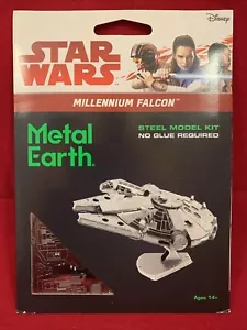 Metal Earth Premium Series Fascinations Star Wars Millennium Falcon Model Kit - Foto 1 di 2