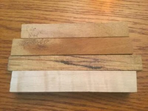 LOTE DE 4 TAMAÑOS SURTIDOS BOLÍGRAFOS TORNEADO MADERA DURA ESPACIOS EN BLANCO HIGO ARCE Y MADERAS EXÓTICAS - Imagen 1 de 1