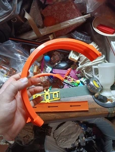 Mattel Hot Wheels 3 Orange Half Loop - Picture 1 of 6
