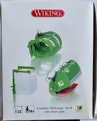 Wiking 077382  Frontlader Werkzeug John Deere grün Set B, 1:32, Neuware - Bild 1 von 2
