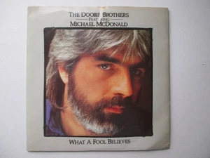 The Doobie Brothers "What a Fool Believes" Warner Bros UK 7" Single EX/VG - Picture 1 of 2