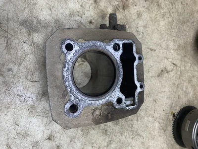 Kawasaki Bayou 220 1994 OEM cilindro diámetro de jarra extremo superior 29 Foto 1 de 4