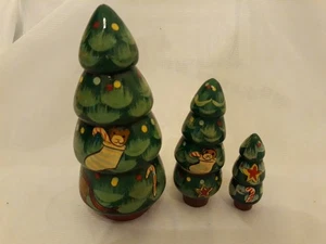 Wooden Christmas Tree Nesting Set Of 3 Approx 5.5" Tall Fun Decorations READ - Picture 1 of 16