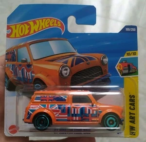 Hot Wheels '67 Austin Mini Van 2025 1:64 Art Cars - Foto 1 di 4