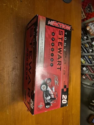 Action Xtreme Series 2006 1:24 #20 Tony Stewart Coca-Cola/Chili Bowl Midget Car Foto 1 de 4
