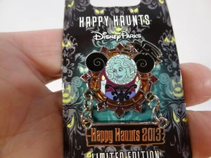 Disney Happy Haunts 2013 Madame Leota Raven Stained Glass Dangle Pin LE 3000 - Picture 1 of 6