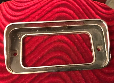 Lincoln Continental 1970 parachoques trasero luz de señalización lateral PIA-70CL lente bisel moldura Foto 1 de 4