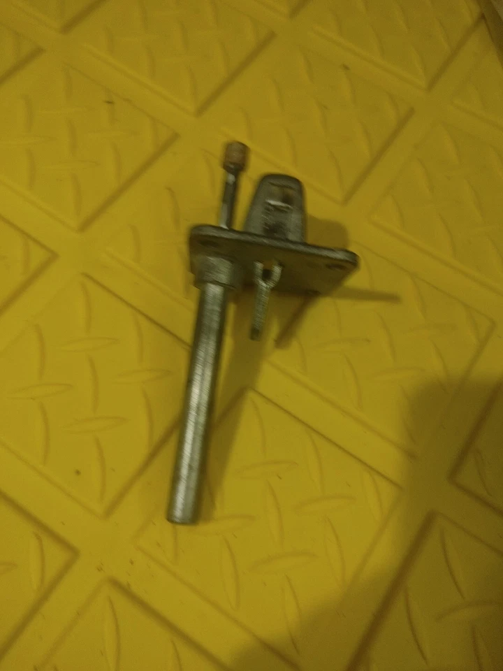 MERCEDES 230sl 250sl 280sl 抽油烟机 Bonnet 锁下部 110 880 08 60 W113 — 第 1/1 张图片