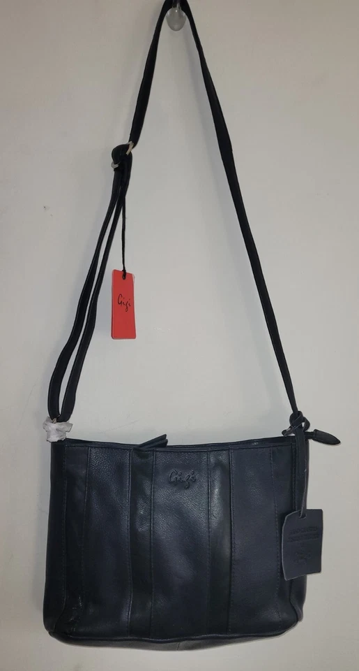 Gigi Navy Shoulder Bag Leather Handbag RRP £105 (3) - Image 1 of 4