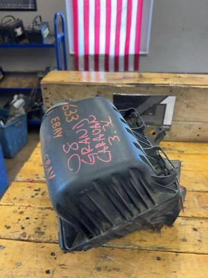 Grand Caravan Town Country 2008-2010 motor caja de filtro de aire con tubo OEM Foto 1 de 4