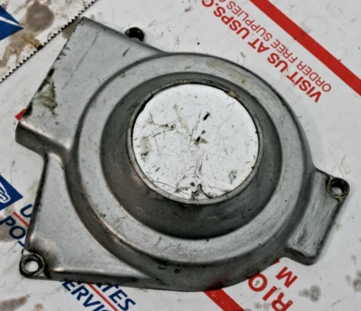 Suzuki TC 1973-75 100 cc OEM CUBIERTA DEL MOTOR/VIN # TC100-15541 Foto 1 de 2