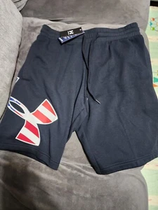 NWT! Under Armour Loose Freedom Short, Size Large - Picture 1 of 4