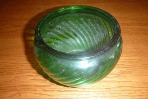 Cleveland Green Glass G108 Vase Diagonal Swirl 5in Tall - Picture 1 of 8