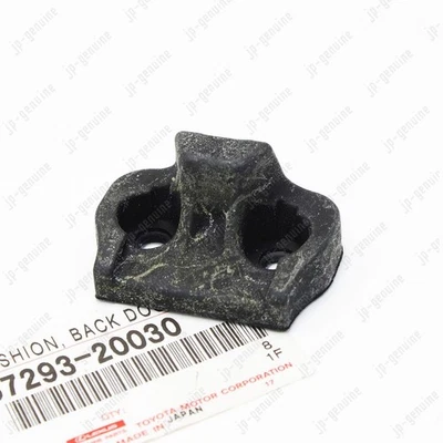 Rolha inferior original do fabricante Toyota 2000 - 2005 Celica 67293-20030 porta traseira - Imagem 1 de 4