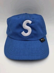 Gorra ajustable Supreme Cordura World Famous S Logo 6 paneles azul, blanco y negro - Imagen 1 de 13