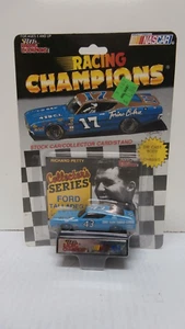1992 Racing Champions Richard Petty Ford Talladega Die Cast Car Scale 1:64 - Picture 1 of 3