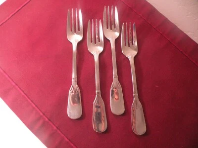 Set Of 4 Retroneu 18/10 Stainless Steel PRINCE OF WALES Salad Forks 6 7/8" - Image 1 of 4