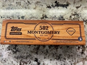 Tarjeta estampada #s 201-299 Topps 582 Mongtomery Club 2024 ELIGE TU PROPIO JUGADOR - Imagen 1 de 78