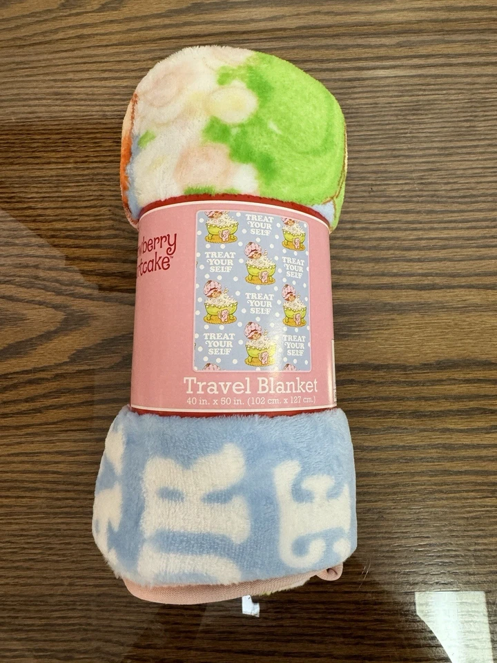 Sanrio Cinnamoroll Sweet Desserts 40 Inch Silk Touch Throw Blanket