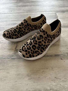 Steve Madden Leopard Animal Print Symba slip on Shoe Sneakers Size 6 - Picture 1 of 6