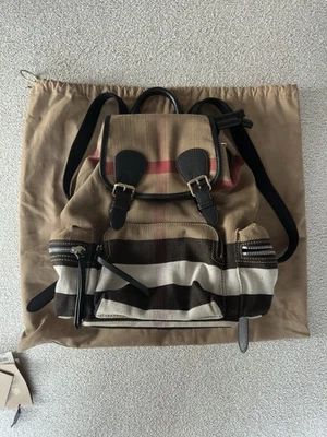 Burberry Canvas Check Medium Brown/Black Excellent Condition / Item # 4030201 - Image 1 of 4