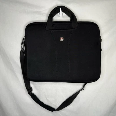 Funda de neopreno para computadora portátil Swiss Army Wenger 14" negra bolsillos exteriores y con cremallera usada en excelente estado Foto 1 de 4