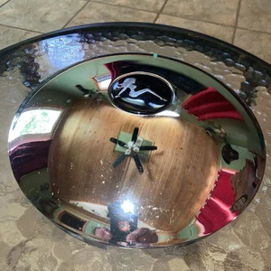 Hot Chick Hub Cap - Picture 1 of 2