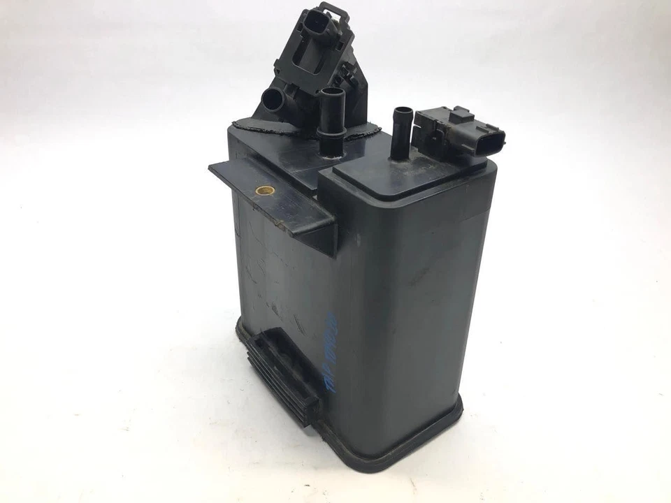 2005 - 2012 Nissan Pathfinder LE S SV Silver Emissions Evaporator Canister OEM - Image 1 of 4