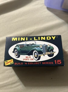 Linea LINDBERG N. 15-39 Mini-Lindy MG-TD auto sportiva serie 15 scatola originale - Foto 1 di 3