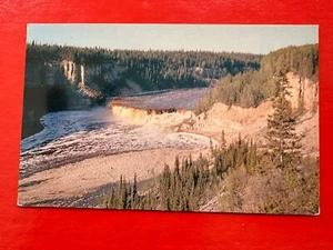 Postal de colección SIN USAR ~ LOUISE FALLS ~ RÍO HENO ~ TERRITORIOS DEL NOROESTE CANADÁ - Imagen 1 de 2