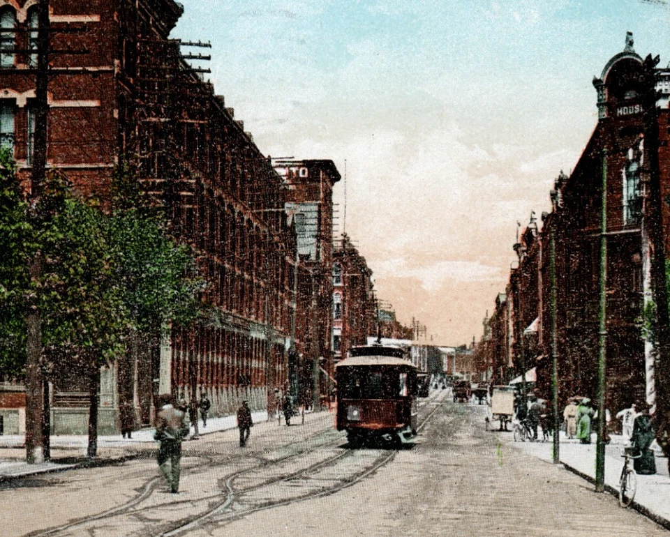 1911 GTR Station London Canada Richmond St SH Knox & co Postcard - Image 1 of 3