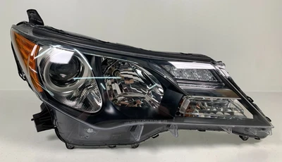 Faro halógeno del lado derecho del pasajero Toyota Rav4 2013 2014 2015 OEM Foto 1 de 4