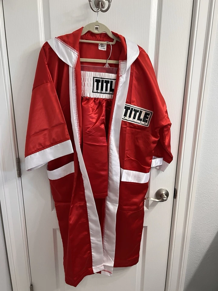 Disfraz de boxeo Title talla 14 pantalones cortos con bata Foto 1 de 4