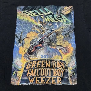 2021 Green Day Medium 2-sided Black T-shirt Tour Band Weezer Fall Out Boy Guitar - Picture 1 of 8