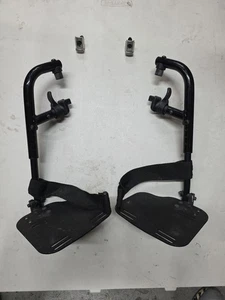 QUICKIE 2 QXI Silla de Ruedas Columpio Reposapiés con Receptores  - Imagen 1 de 7