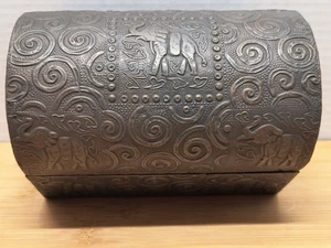 Dekorative gehämmerte Elefant Metallarbeiten Box/44Truhe/Schmuck 6 1/8" breit x 3 3/4" - Bild 1 von 10