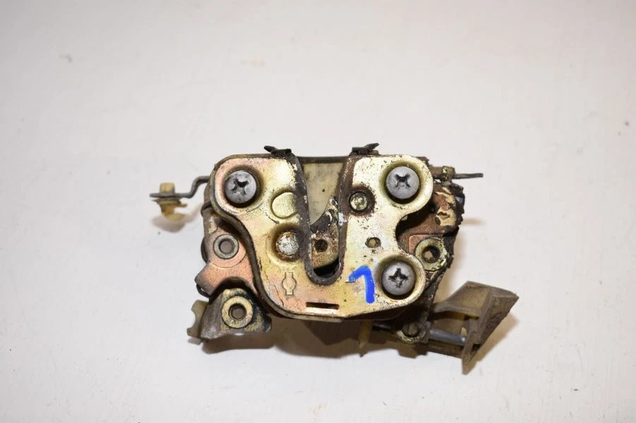 1993-1995 NISSAN PICKUP TRUCK 2.4L KA24E MT DRIVER LEFT DOOR LOCK ACTUATOR OEM - Image 1 of 4